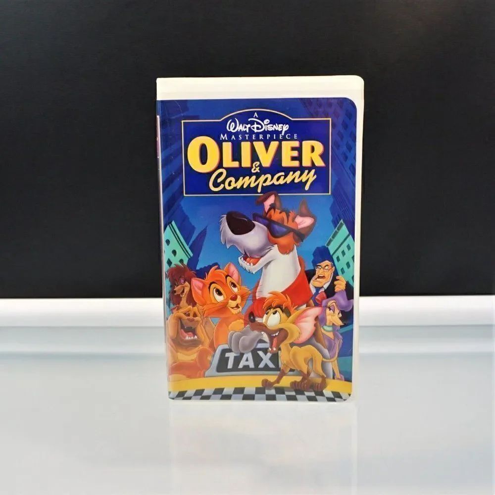 Oliver & Company VHS 1996 Clamshell Disney's Masterpiece Collection